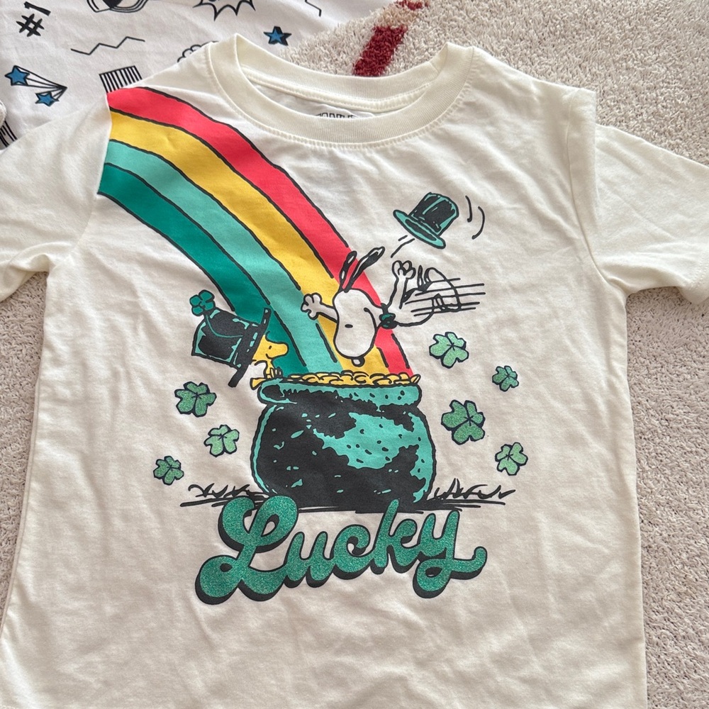 Peanuts Cream Shirt with Rainbow and Lucky Design